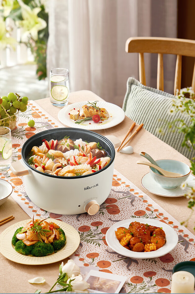 Bear Electric Cooking Pot Small 2-3 Person Hot Pot Electric Cooker Dormitory Instant Noodle Multi-Function Electric Heating Pot 3L Stew Steam Cooker with Steamer Basket DRG-D30X8 11