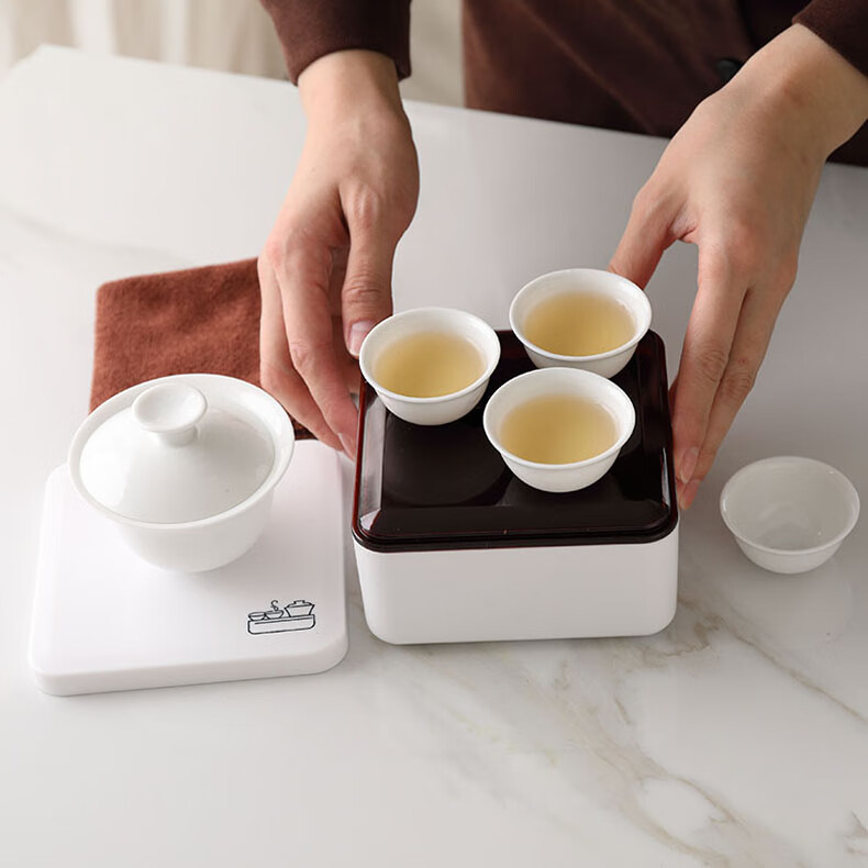 CLITON Travel Tea Set Portable White Porcelain Gaiwan Kung Fu 6-Piece Tea Water Separation Outdoor Quick Cup Office Tea Set 8