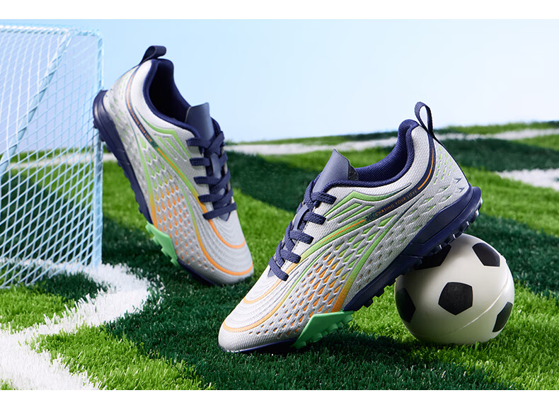 361° Children's Soccer Shoes, 2025 All-Season Youth Shock-Absorbing Rebound Sports Cleats, Wear-Resistant Training Shoes, Silver, Size 37 7