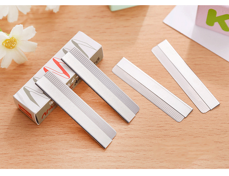 UPLUS Professional Eyebrow Razor Blades 20pcs Multi-purpose Eyebrow Shaving Blades for Makeup Artists 2