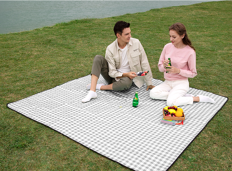 CAMEL Outdoor Moisture-Proof Mat, Portable Thickened Picnic Blanket, Foldable Waterproof Tent Pad, Floor Mat, 1J32265019 3