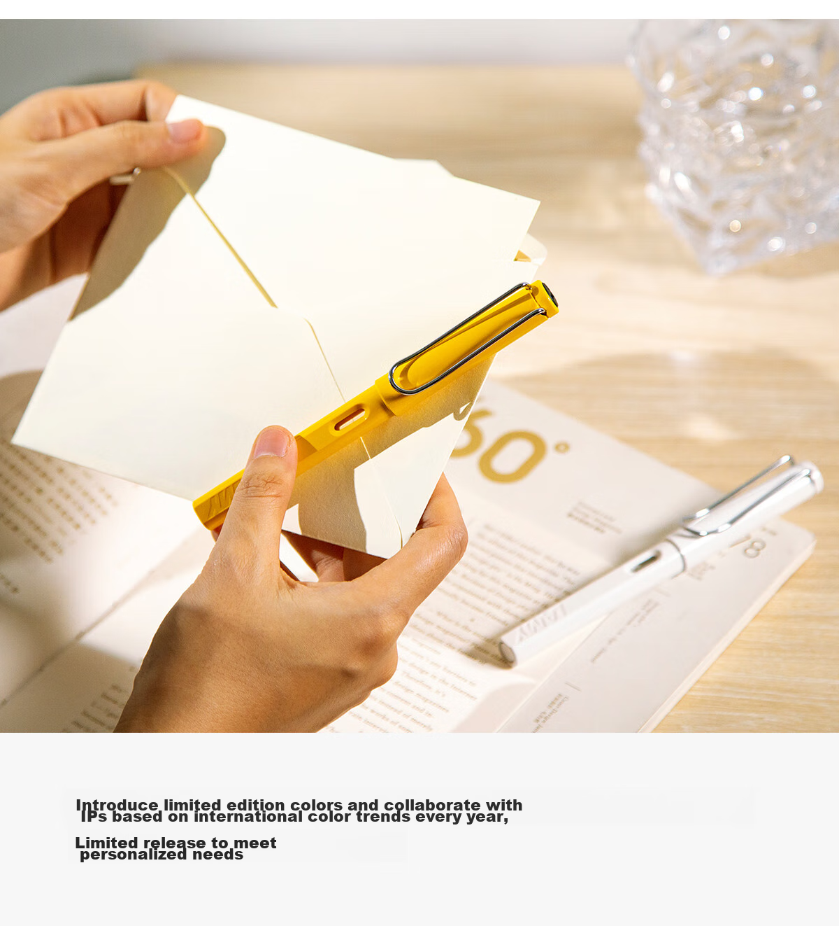 LAMY Fountain Pen Gift Box, Safari Series Handwriting Practice Fountain Pen, Student Stationery Office Gift, Holiday Present Corporate Bulk Purchase, White Barrel Black Clip 0.7mm 11