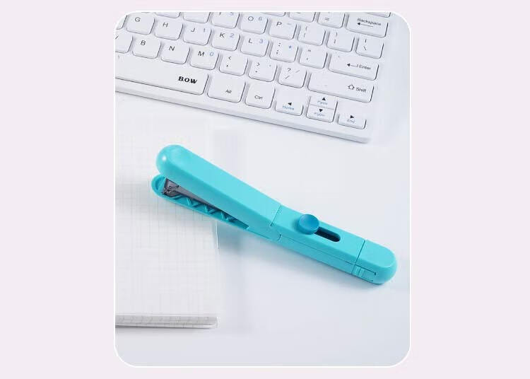 MAX HD-10SK Imported Low-Effort Folding Stapler, Student Office Portable Collapsible Small Stapler, Compatible with #10 Staples, Red 5