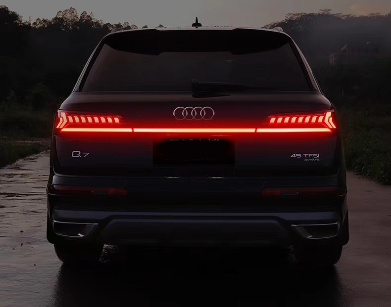 远燕 适用于19-21款奥迪q7改装后尾灯装饰亮条贯穿尾灯黑武士改装配件