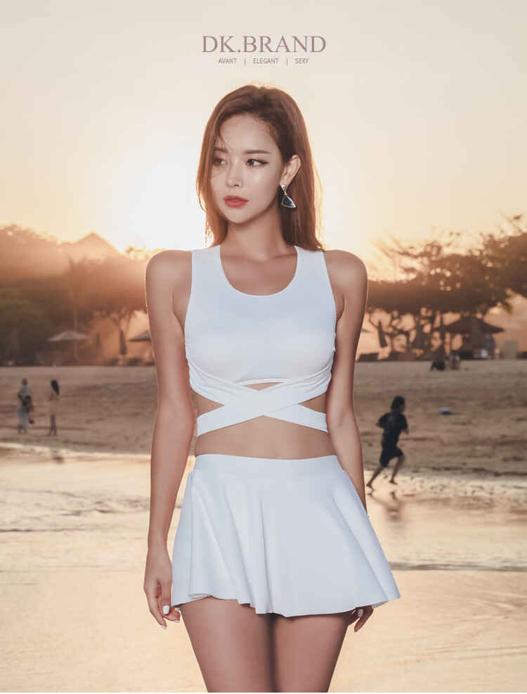 DK Women's Two-Piece Swimsuit with Skirt, Sexy Push-Up Design, Modest, Tummy Control, Slimming, Korean Style for Hot Springs, Black, Size L 1