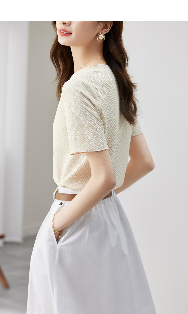 Sentubila Gentle V-Neck Pearl Button Short-Sleeve T-Shirt for Women, Summer Slimming Niche Design Top, Apricot Color, Size S 14