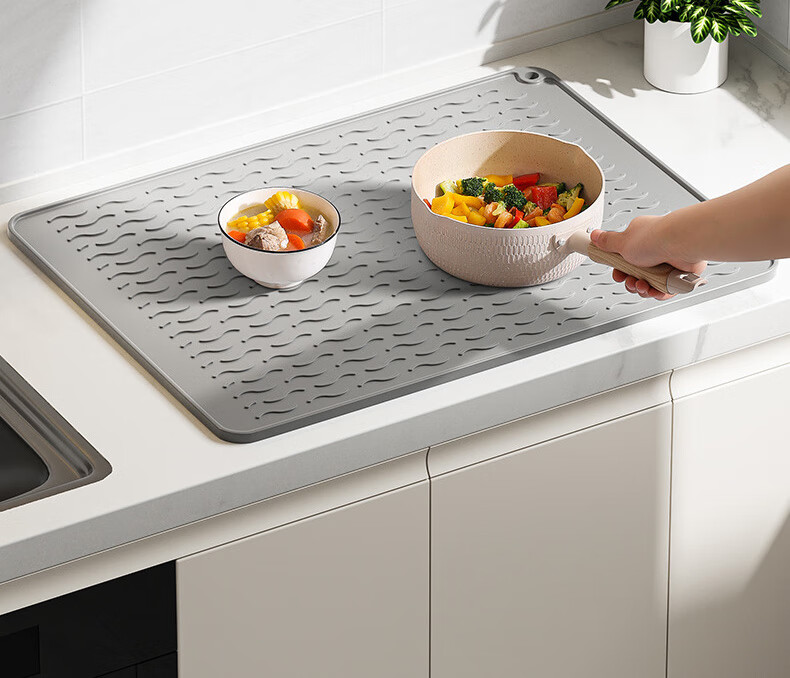 Siwangongli Heat Insulation Mat, Draining Mat, Kitchen Protective Silicone Pad, Countertop Mat, Cutting Board Non-Slip Mat, High Temperature Resistant Anti-Scalding Mat, Placemat 15