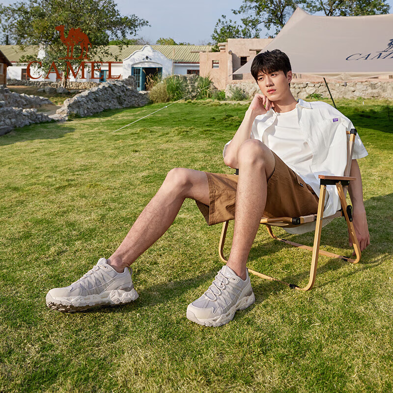 CAMEL [Wang Junkai's Choice - Qingyan] Hiking Shoes for Men And Women, Outdoor Breathable Sports Shoes, Non-Slip Wear-Resistant Trekking Footwear