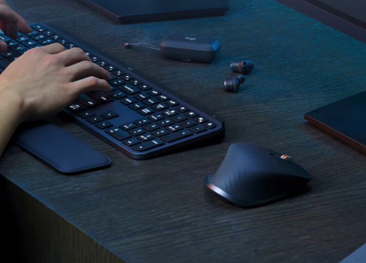 Logitech MX KEYS S COMBO Enterprise Wireless Keyboard And Mouse Combo, Premium Business Office Set, MX Keys S + MX Master 3s Black 4