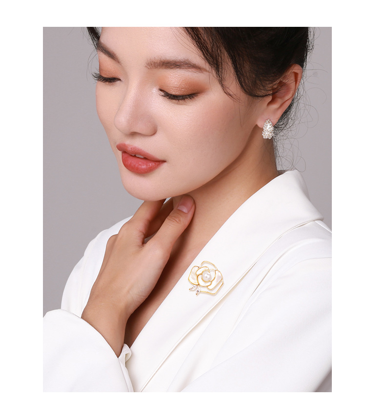 Qlady Camellia Brooch, High-End Women's Luxury Elegant Corsage, Anti-Exposure Silk Scarf Buckle, Clothing Accessory, Mid-Autumn Festival Gift 2