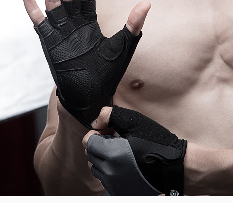 LAC Lightweight Sports Gloves for Men And Women, Fitness Training Gloves, Non-Slip Protective Half-Finger Breathable Gloves, Silver Gray, Size S 16
