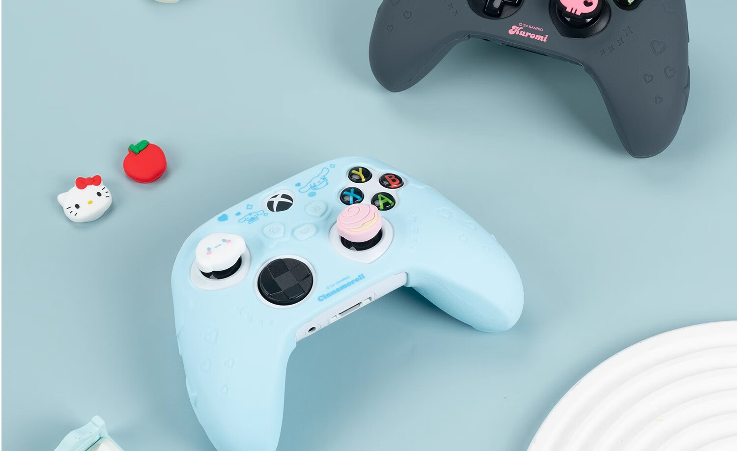 Jixiang XBOX Controller Protective Case, Kuromi Official Silicone Shell, Non-Slip And Sweat-Resistant Soft Case, Cute Cartoon Design, Compatible with Joysticks, Game Console Accessory 8