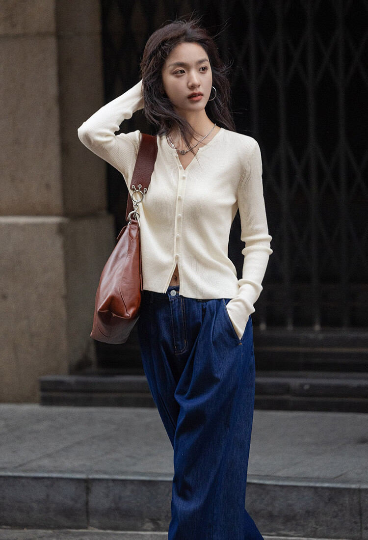 Dme [Elegant V-Neck Knit Sweater] Spring And Autumn Lightweight Mature Sister Layered Inner Wear Slimming Elegant Knit Sweater for Wome 4