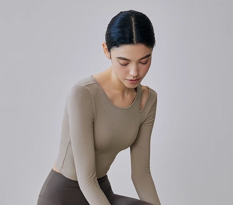 Gigt Sports Long-Sleeve T-Shirt Yoga Wear for Women, Autumn Fitness Training Top with Chest Pads, Pilates And Running Workout Shirt 25