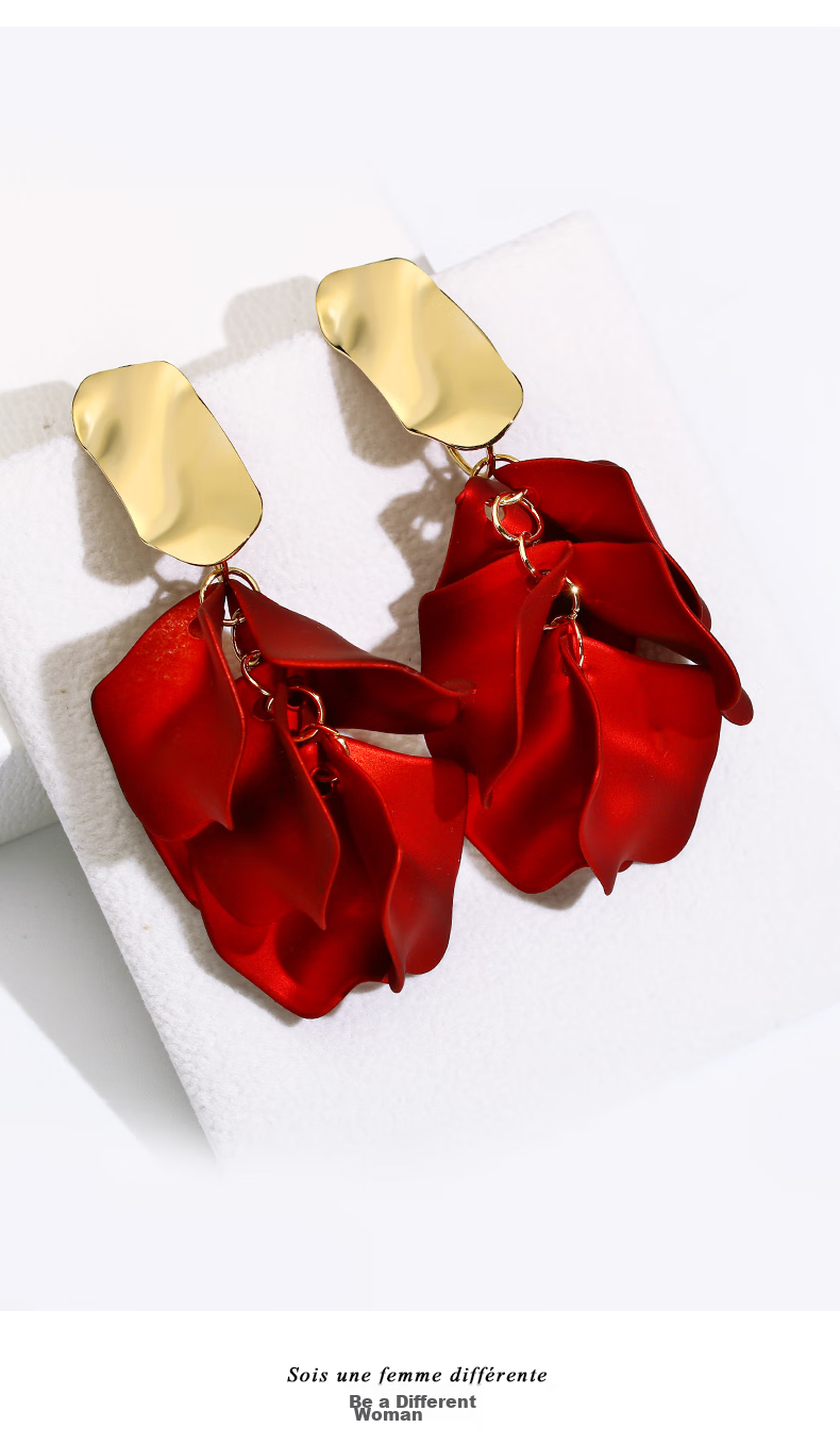 Dairuo Red Earrings without Piercings, Large Earrings for Women, Elegant And Unique, Exaggerated Earrings, High-End Autumn And Winter New Year Festive Accessories 2