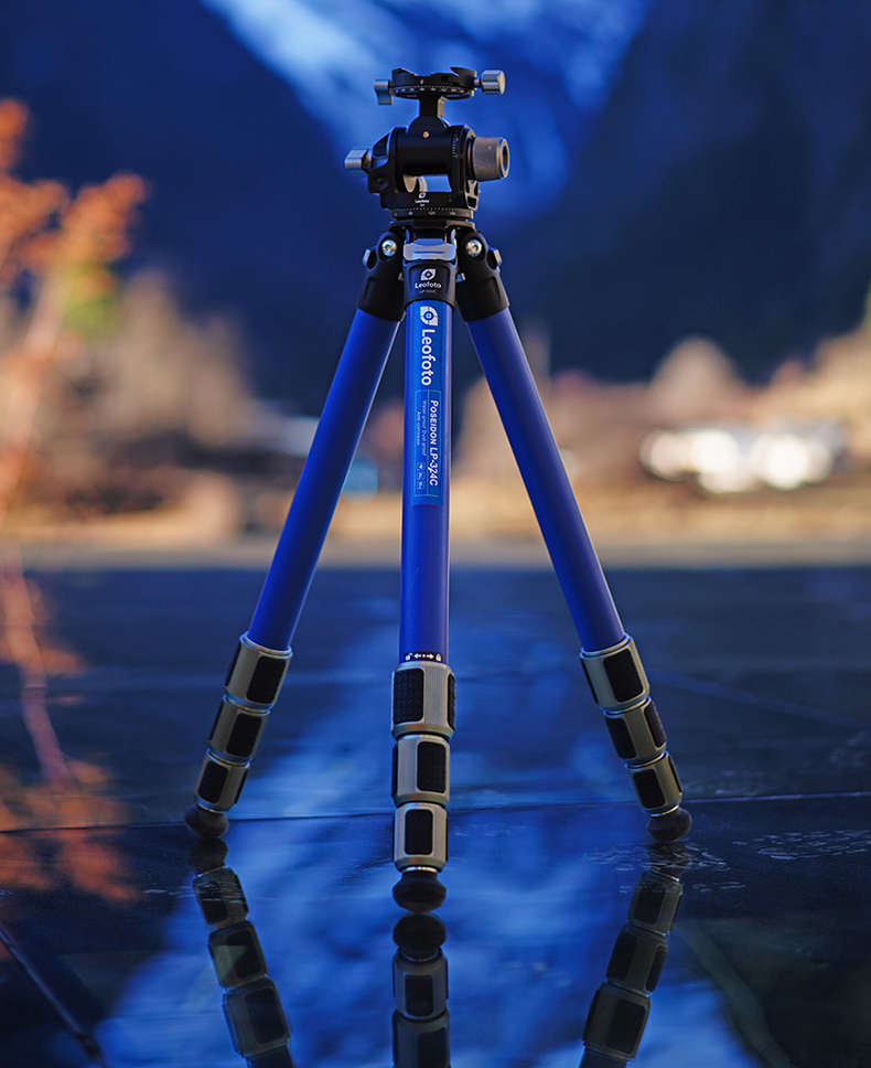 Leofoto Carbon Fiber Tripod for Smartphones And DSLR Cameras, Waterproof And Sandproof Photography Tripod with Ball Head Kit LP-284C+LH 8