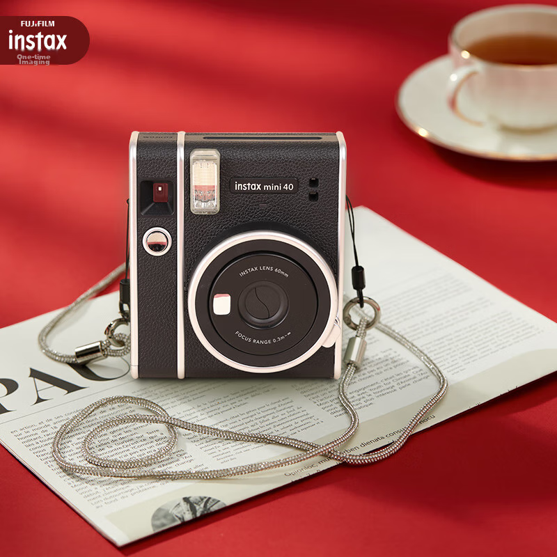 INSTAX...