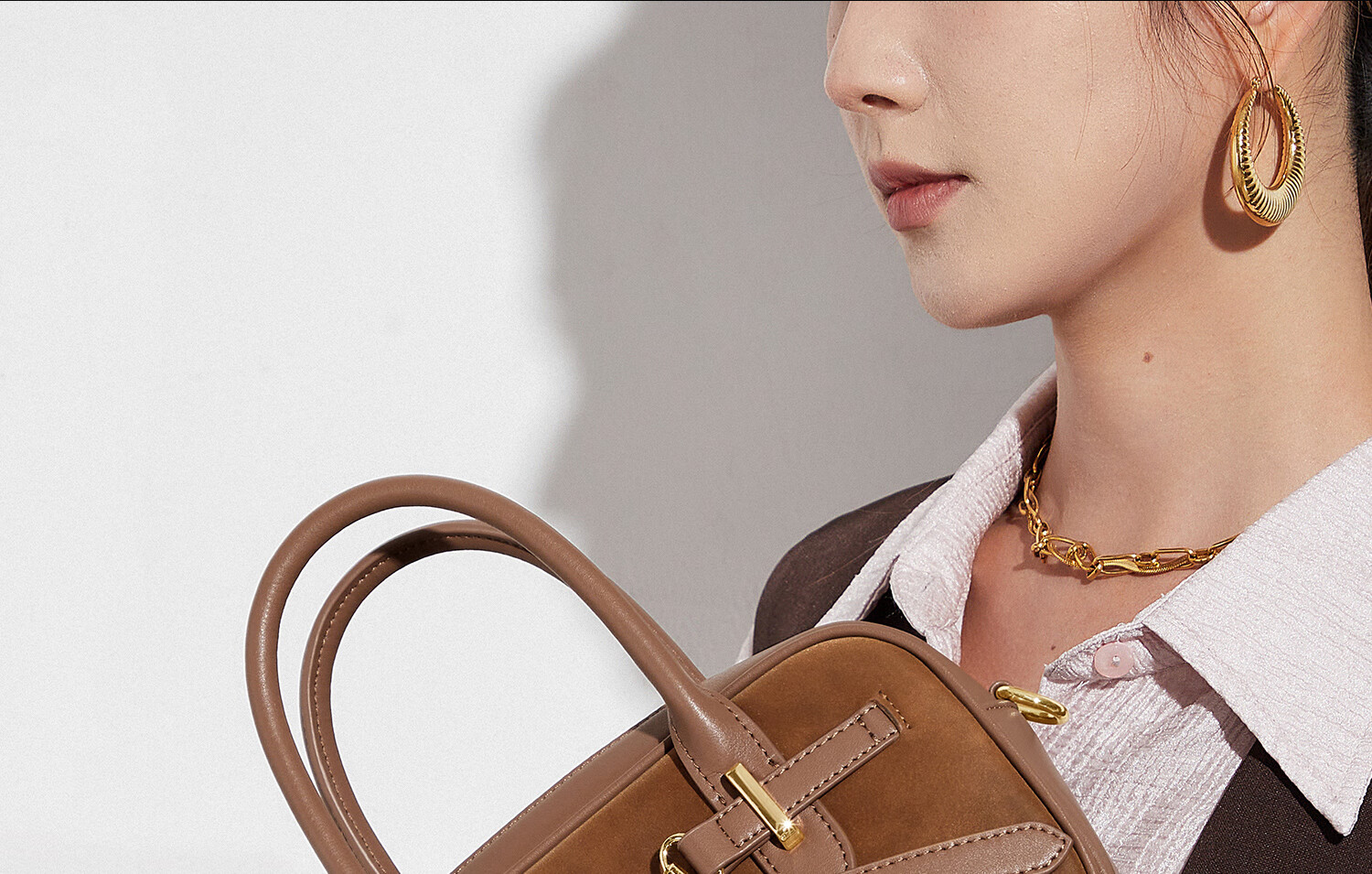 Cnoles Bowling Bag, 2026 New High-End Niche Style, Crossbody And Handheld Bag, Premium Brand Women's Purse 12