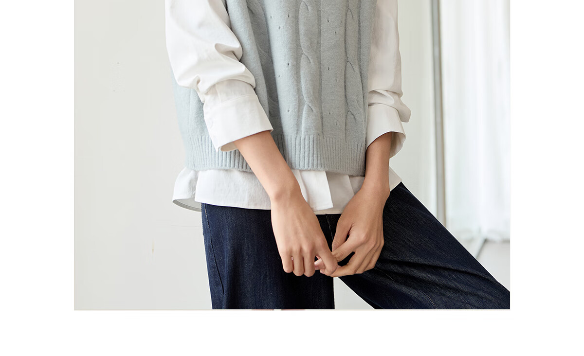 Chushen Spring And Autumn Knitted Vest for Women, Fashionable V-Neck Layered Knit Sweater Vest S51Z007 Light Gray Blue M 20
