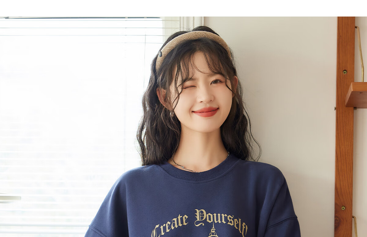 Halo Queen Women's Sweatshirt, Spring And Autumn Round Neck, Letter Print, Fashionable Versatile Comfortable Casual Pullover Top, New Product H143W1028 46