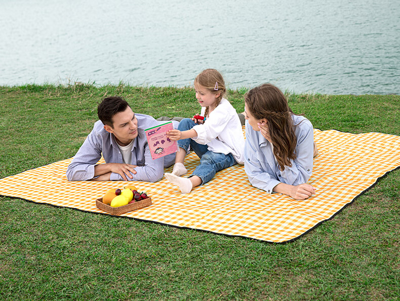 CAMEL Outdoor Moisture-Proof Mat, Portable Thickened Picnic Blanket, Foldable Waterproof Tent Pad, Floor Mat, 1J32265019 7