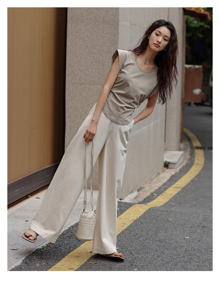 DME Sleeveless T-Shirt with U-Neck Design, Waist-Cinching, Comfortable, Slightly Hot, Slim-Fit Tee, Milk Coffee Color, Size S 6