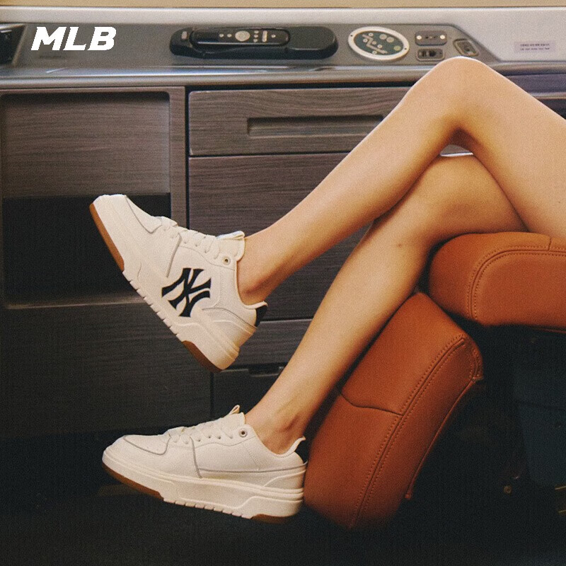 MLB Official Casual Sneakers, Unisex Thick-Soled Height-Increasing Shoes, Sports Footwear, 3ASXCA12N-50IVS, Size 245