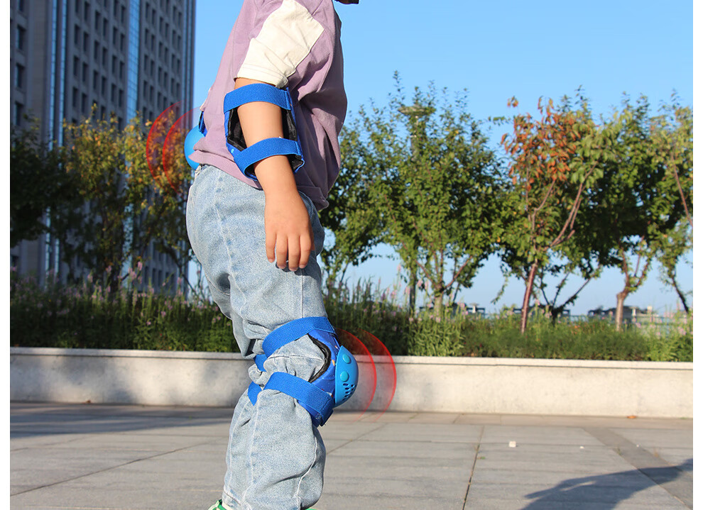 HEAD Children's Roller Skating Protective Gear Set: Skateboard Knee Pads, Elbow Pads, Palm Guards, Bicycle Skateboard Protective Gear 6-Piece Set Blue M/L 10