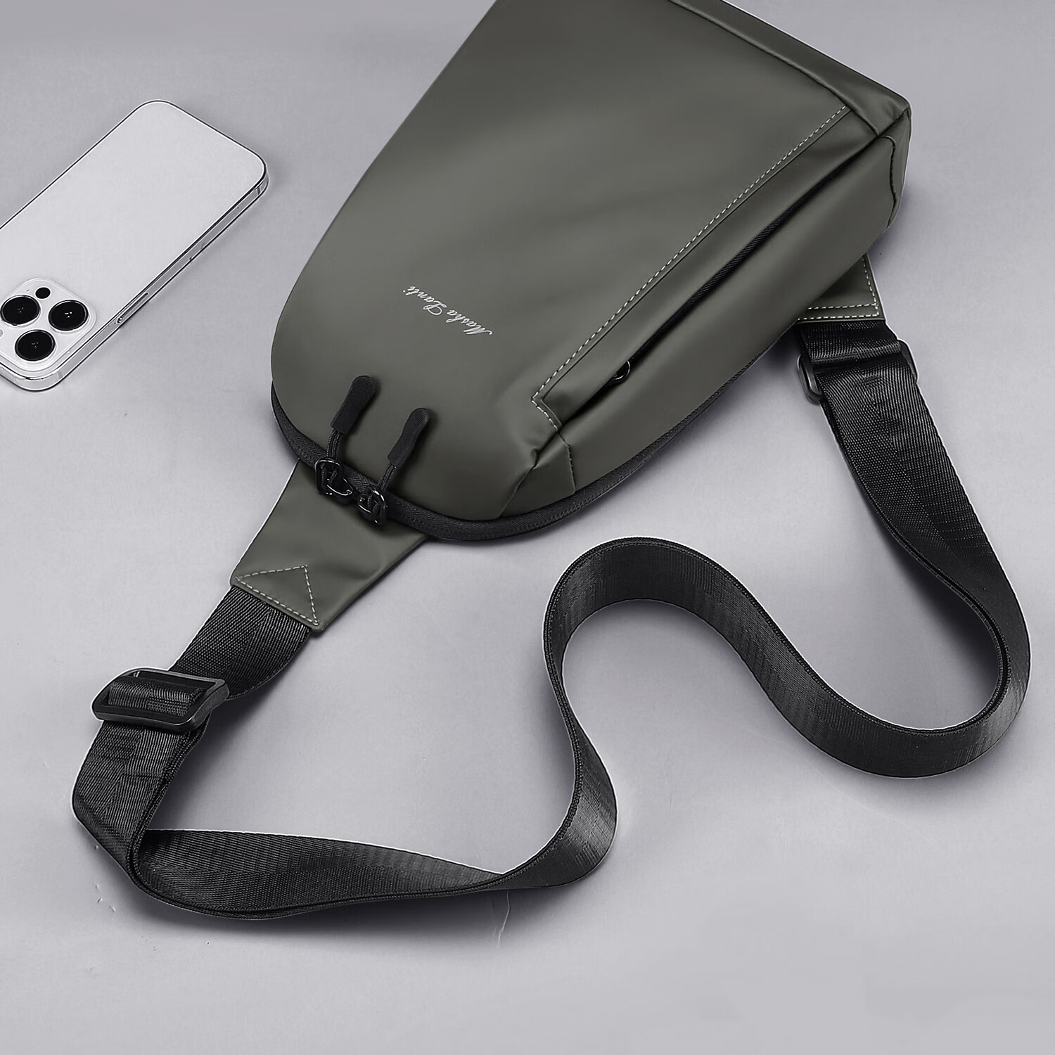MashaLanti Crossbody Bag for Men, Fashionable Phone Chest Bag, Luxury Gift Box Set, Lightweight Travel Shoulder Bag, Birthday Gift 5