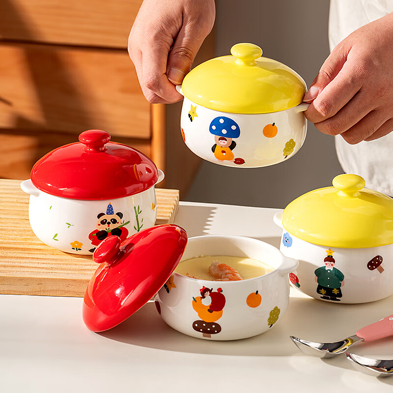 Керамическая миска с крышкой