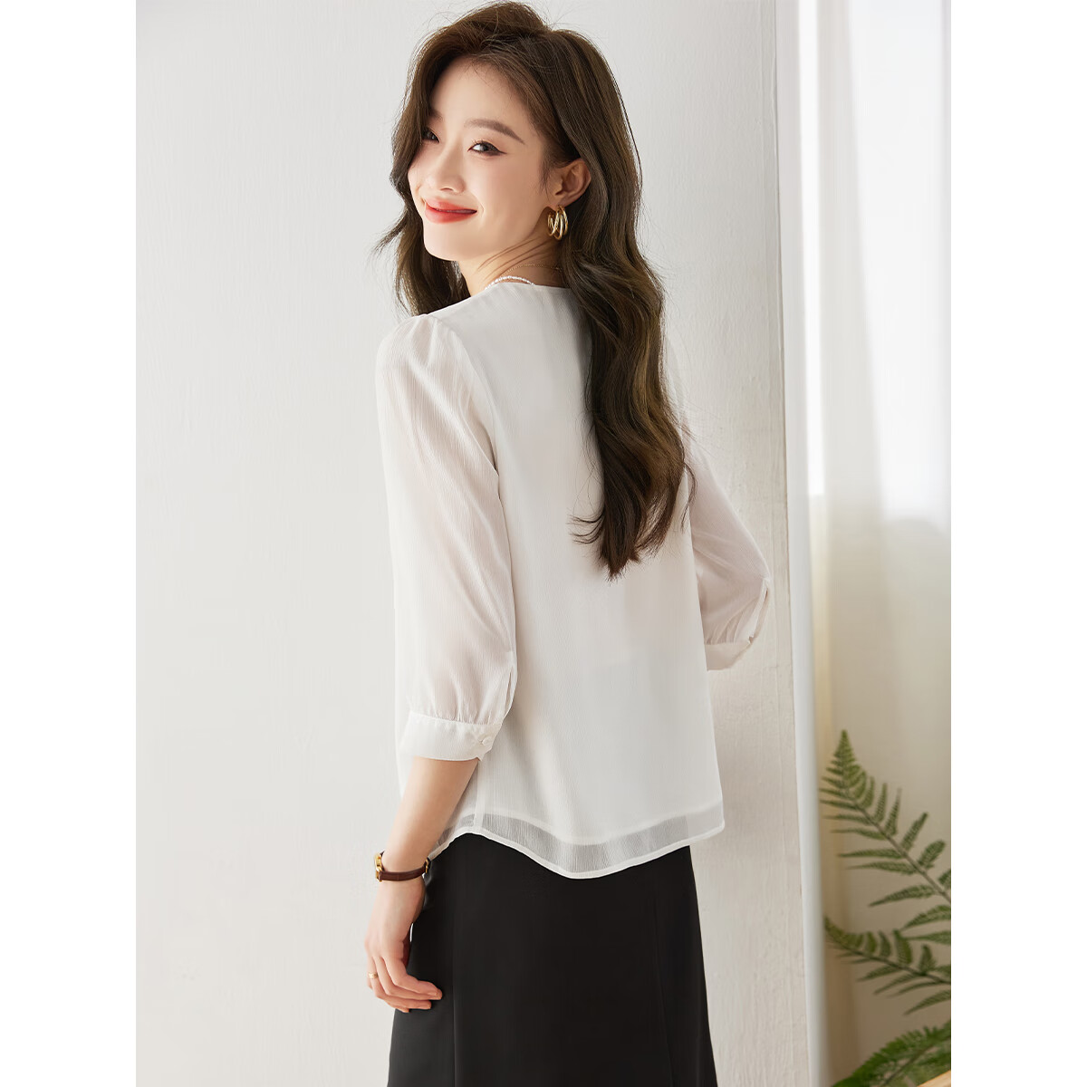 Sentubila Fashionable Round Neck Three-Quarter Sleeve Chiffon Blouse for Women, Autumn Elegant Youthful Style Office Wear Top, White, L