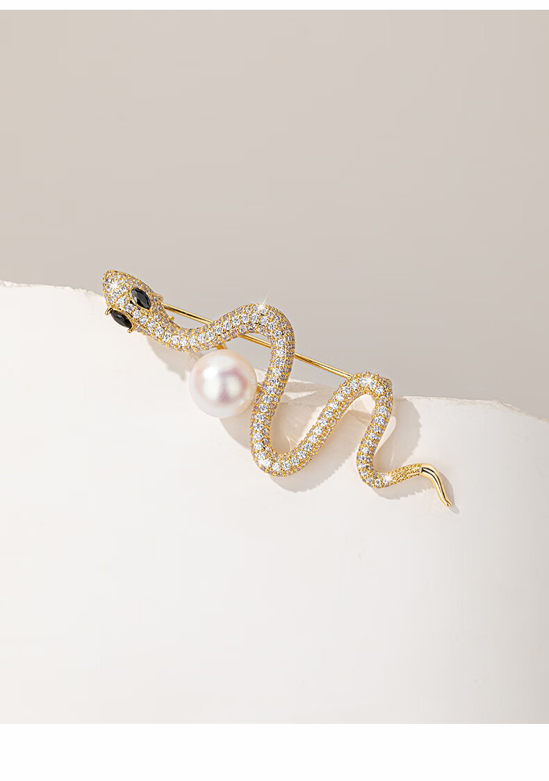 Qlady Elegant Snake Brooch, High-End Women's Brand Corsage, Niche Design Anti-Exposure Pin, Suit Accessory, Birthday Gift 5