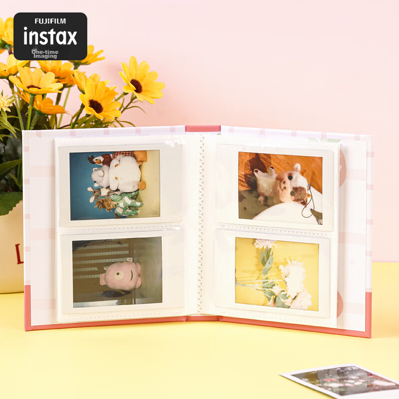 INSTAX...