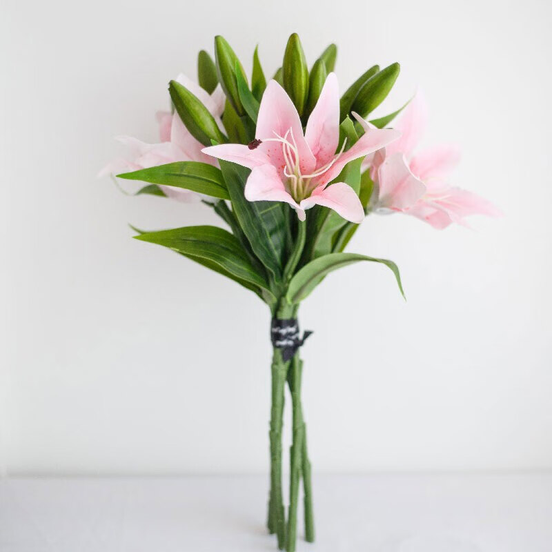 SUGER LOVE Nordic Style Multi-Head Lily Artificial Flower Bouquet, Living Room Decoration, Textured Silk Flowers, Fake Plants, Plastic Flowers