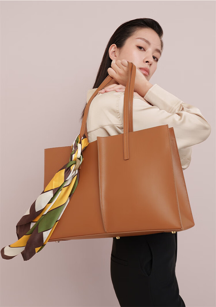 HONGU Leather Handbag, Shoulder Bag And Tote Bag with Large Capacity for Commuting, Women's Scarf Bag, Birthday Gift for Girlfriend 2