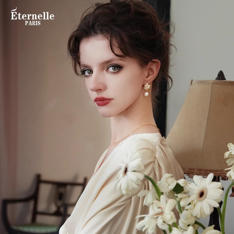 Eternelle French Original Design Four Seasons Flower Earrings, Stylish Niche Luxury Stud Earrings for Wome