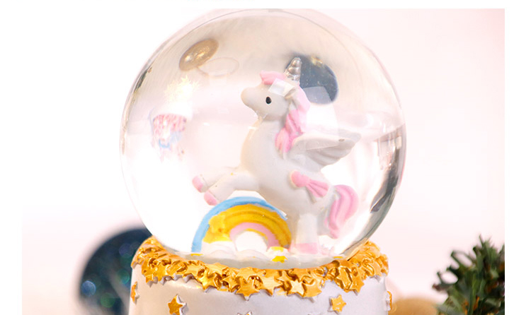 TaTanice Crystal Ball Music Box Desktop Ornament, Snow Globe Music Box, Children's Light-Up Toy, Birthday Gift for Boys And Girls 8