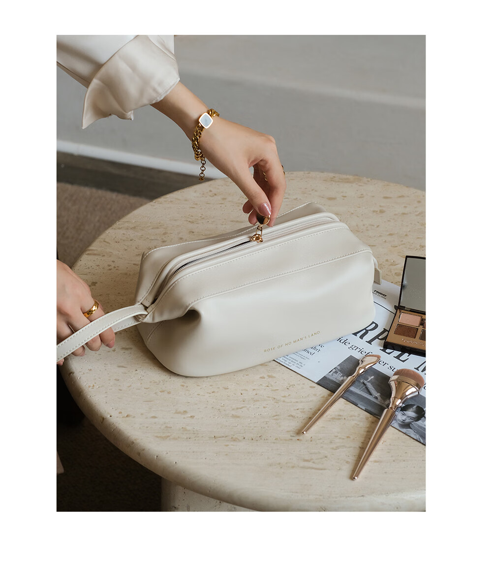 EACHY Large Capacity Portable Makeup Bag for Women, High-End Instagram Trendy Travel Toiletry Organizer Bag - Milk Apricot White XL 15