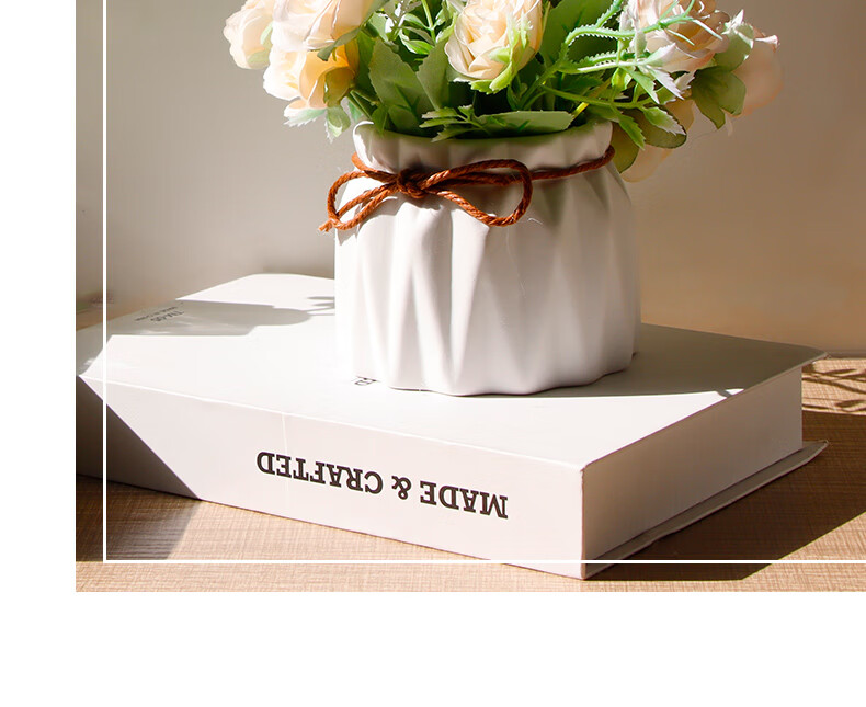 Shengshitaibao Artificial Flower Bouquet, Silk Flowers, Decorative Flowers, Ceramic Small Vase, Floral Arrangement, Living Room Decoration Ornament, White Rose 14