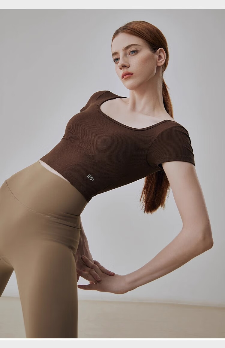 Gigt Yoga Top for Women, Long Sleeve Sports T-Shirt with Built-In Chest Pads, All-In Fitness Wear for Autumn, Athletic Tank Top 24