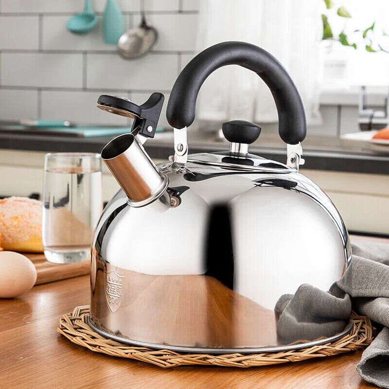 MAXCOOK Kettle, 304 Stainless Steel Whistling Kettle, 5L Thickened Sound-Making, Compatible with Gas And Induction Stoves, MC005YJ