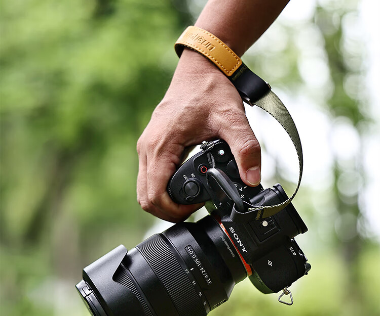 CWATCUN Camera Wrist Strap with Magnetic Quick Release Buckle, Compatible with Sony, Fuji, Canon, Niko 11