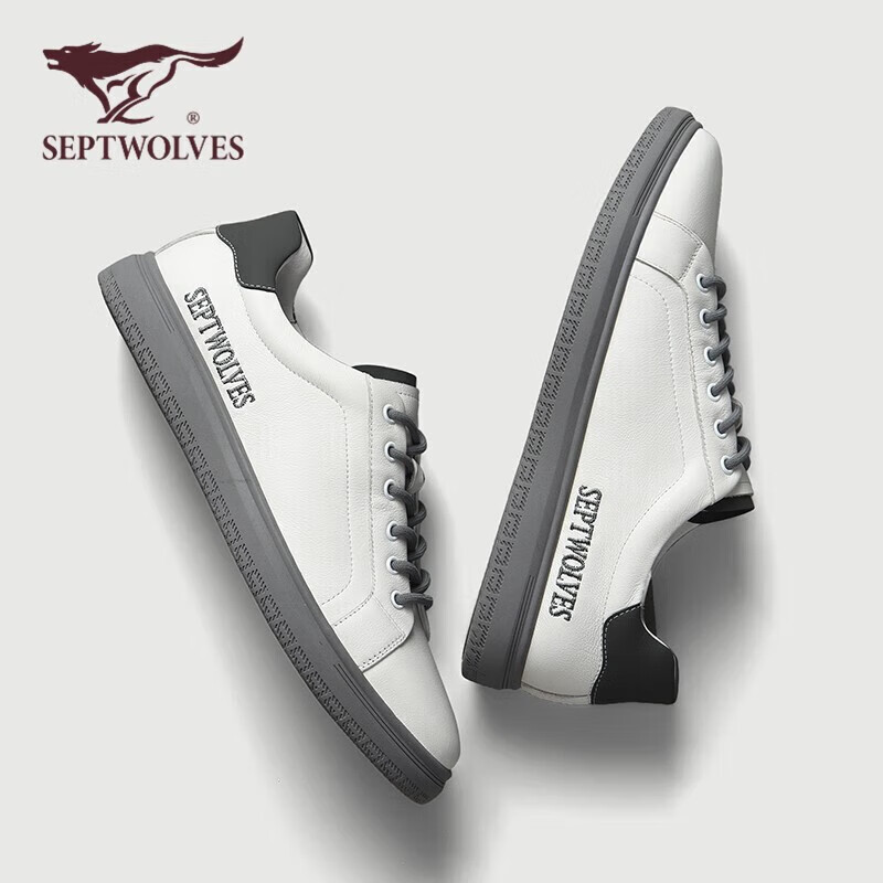 SEPTWOLVES-01284217