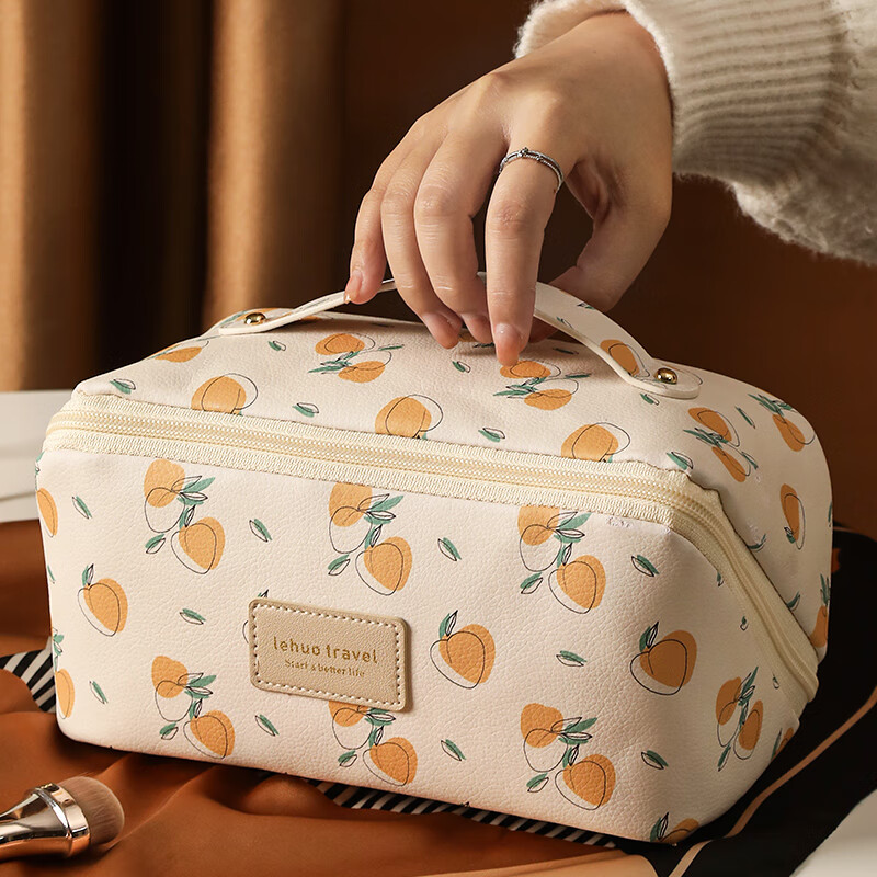 Lehuolvxing Portable Cosmetic Bag for Women, 2026 New Stylish Design, Large Capacity Toiletry And Skincare Organizer, High-End Storage Pouch