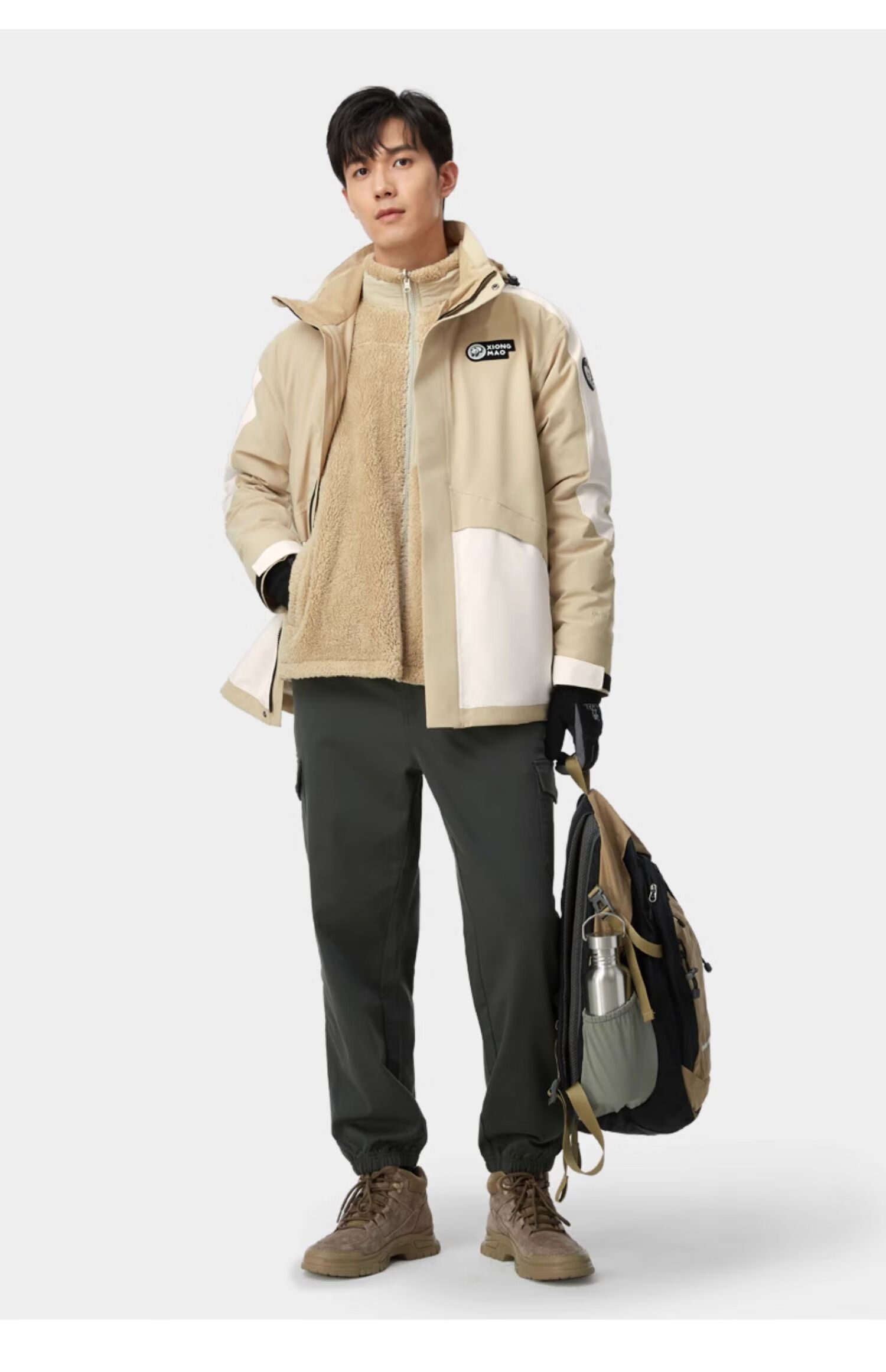 CAMEL Water-Resistant, Oil-Proof, And Waterproof Three-In Hiking Jacket A6B018 Light Mocha Cloud White Men's And Women's Style S 29