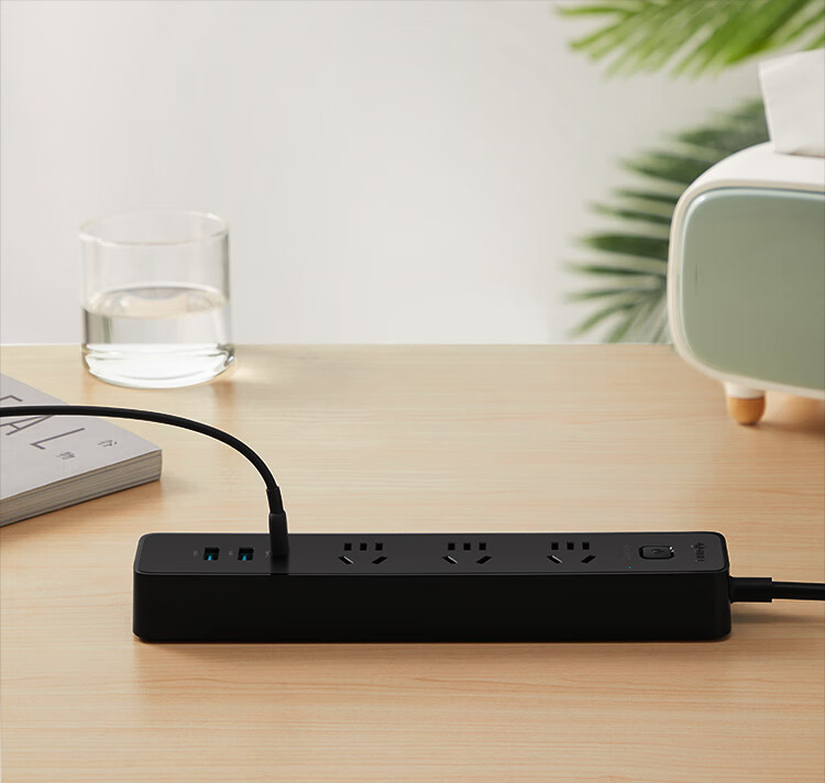 BULL 30000mAh PD Apple Fast Charging Power Strip/Extension Cord/Surge Protector/Desktop Charging Station, Type-C+USB+3 Outlets, Total Length 1.8 Meters, Black, GNV-UU4303H Master Control 3