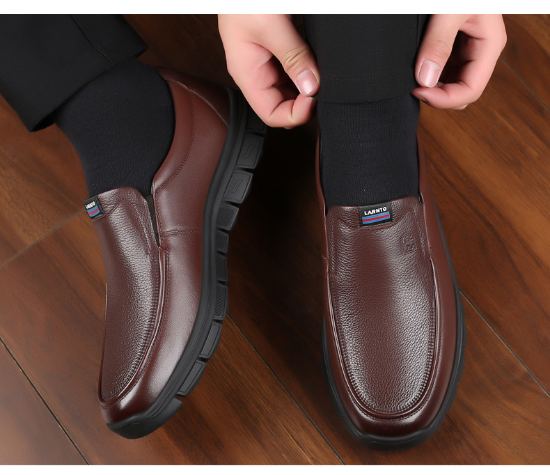 LAORENTOU Men's Leather Shoes, Autumn Business Formal Wear, Soft Leather And Sole, Middle-Aged Casual Dad Shoes, A90223, Black, Size 43 7