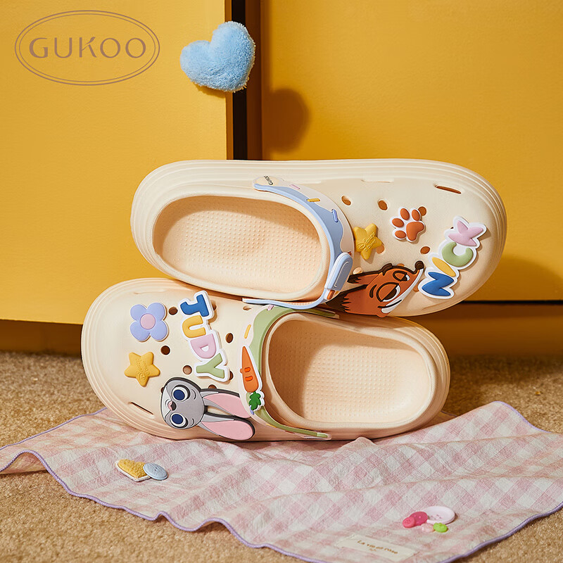 Gukoo Women's Summer Slippers, Zootopia-Style Crocs, Indoor And Outdoor Wear, Non-Slip Thick-Soled Beach Shoes, Beige, Size 35-36