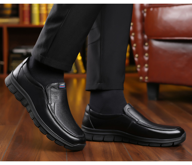 LAORENTOU Men's Leather Shoes, Autumn Business Formal Wear, Soft Leather And Sole, Middle-Aged Casual Dad Shoes, A90223, Black, Size 43 5