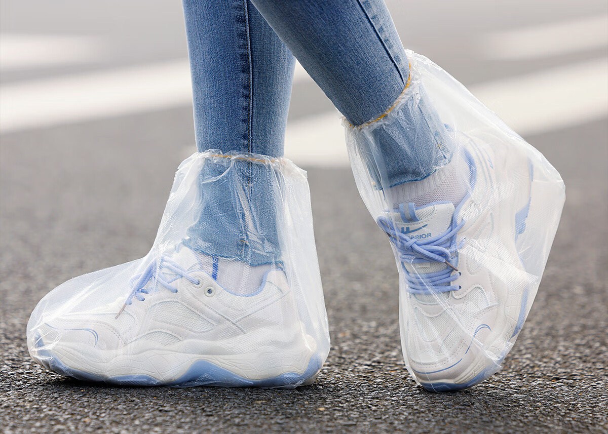 Paipitao Disposable Rain Shoe Covers Waterproof Rain Foot Covers for Adults And Children Outdoor Non-Slip Thickened Wear-Resistant Transparent Rain Boot Covers 26